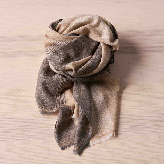Light Wrap – Sand Camel Grey