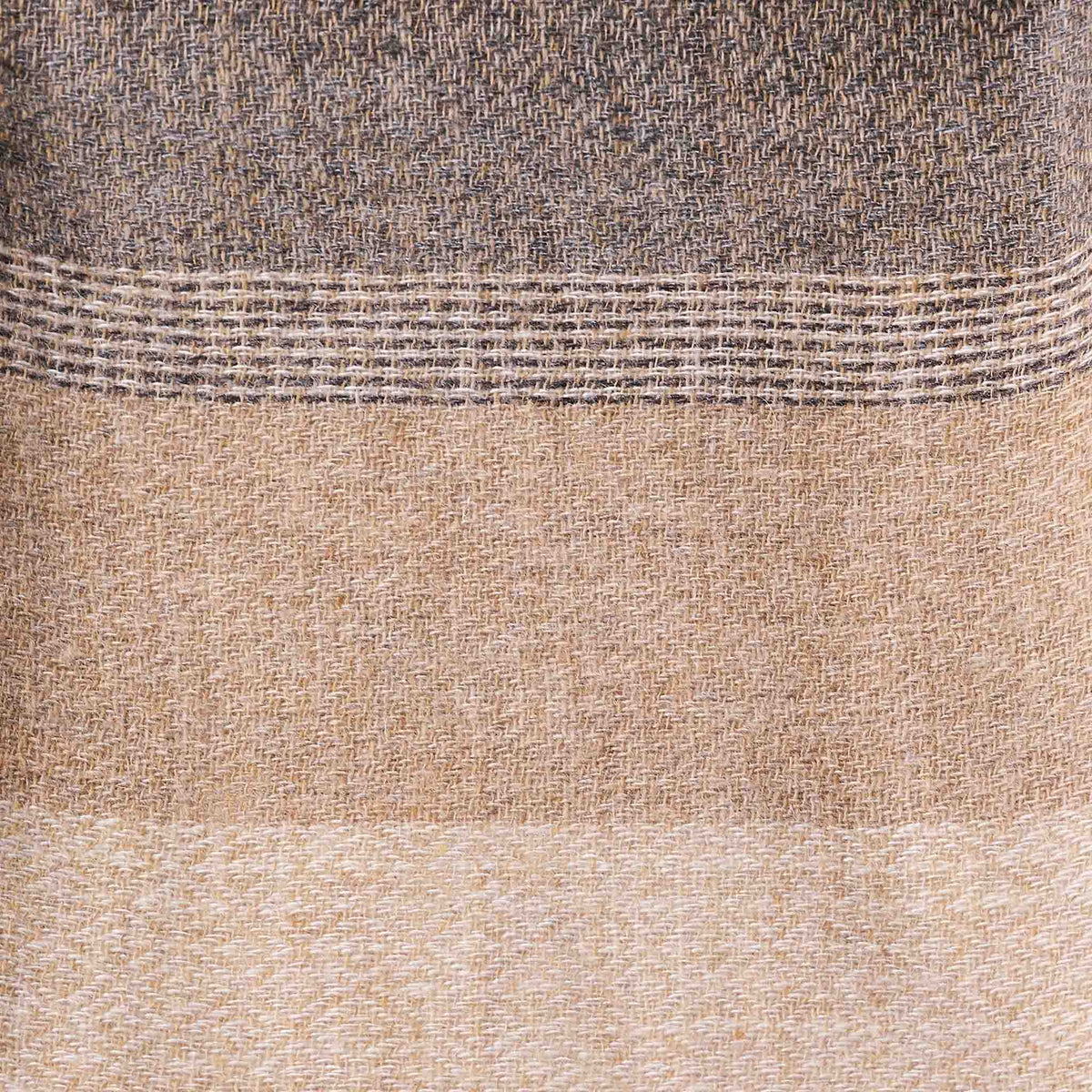 Light Wrap – Sand Camel Grey