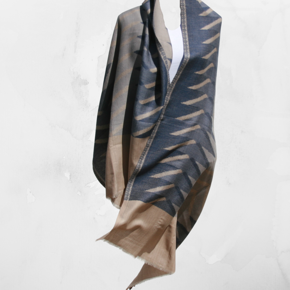 Cashmere Design – Indigo Sand