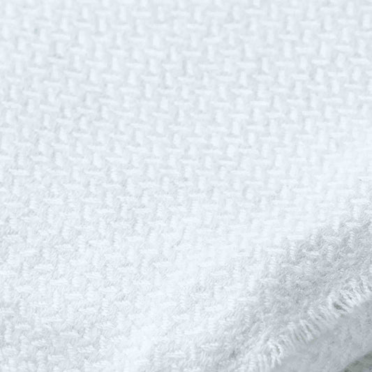 Throw – Ivory Plain