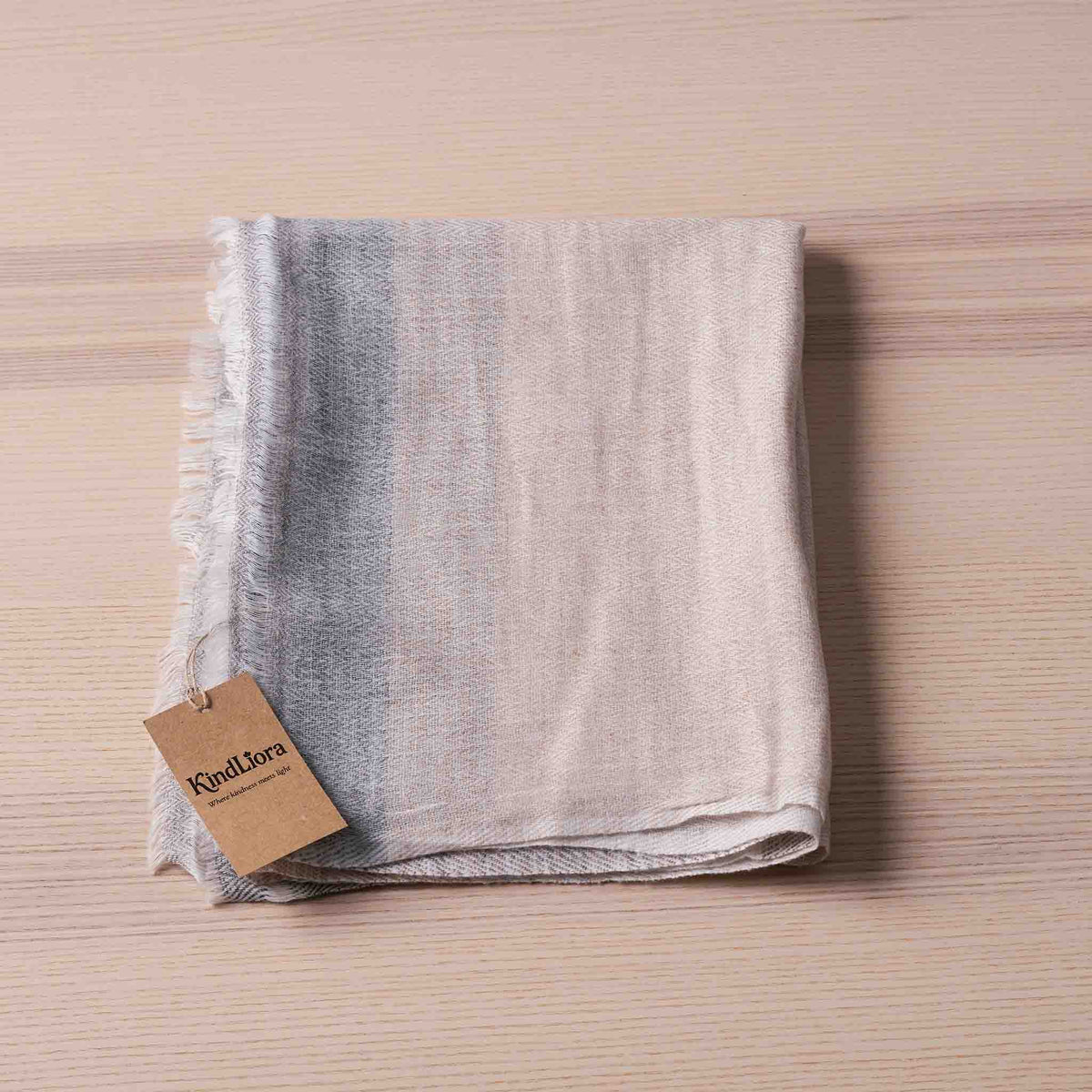 Light Wrap – Ivory Sand Grey