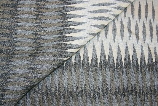 Cashmere Design – Shadow Stripe