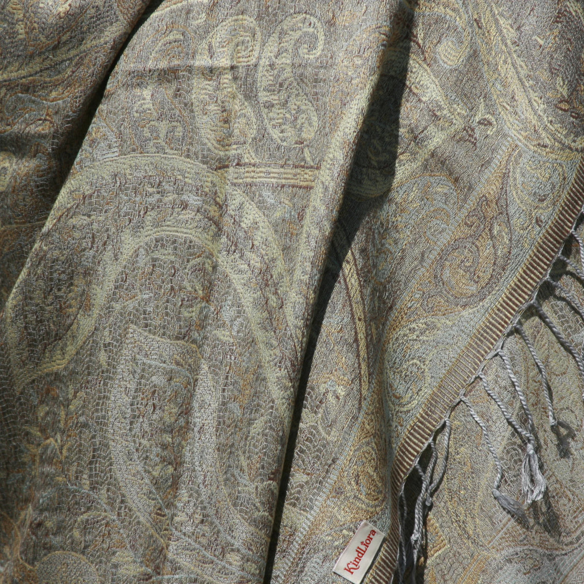 Cashmere Silk Jacquard Wrap – Emerald Paisley – Light Emerald Green and Gold