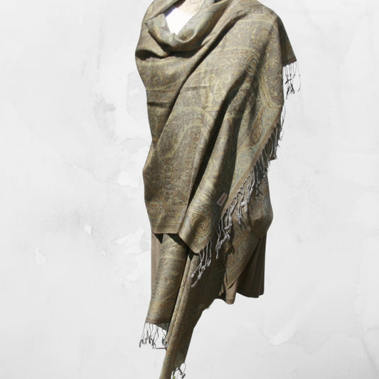 Cashmere Silk Jacquard Wrap – Emerald Paisley – Light Emerald Green and Gold