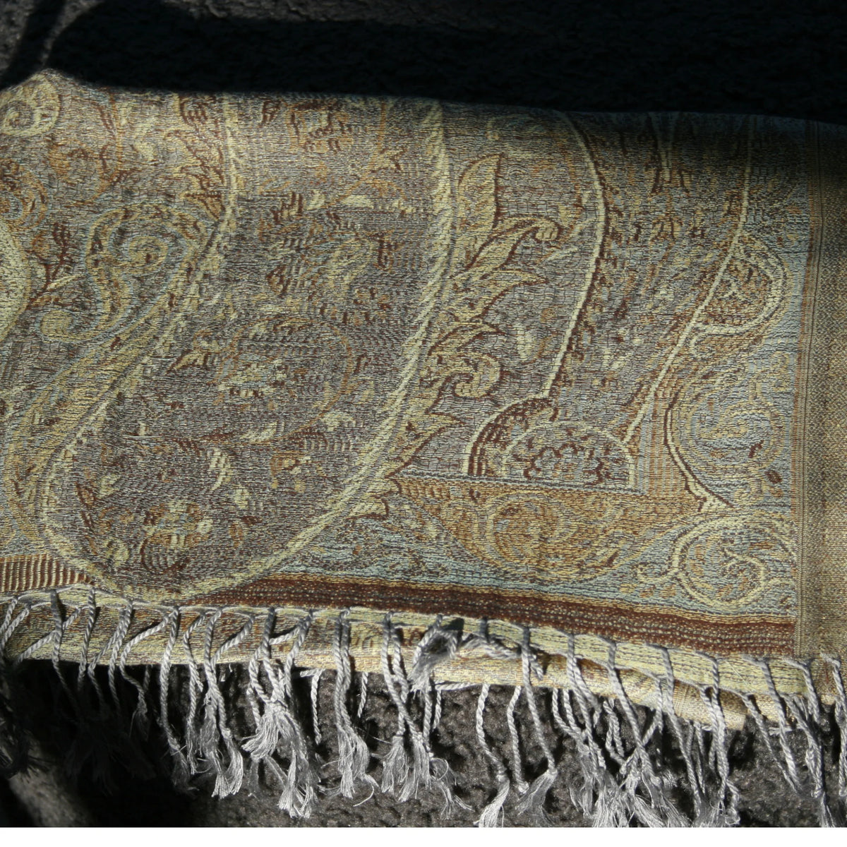 Cashmere Silk Jacquard Wrap – Emerald Paisley – Light Emerald Green and Gold