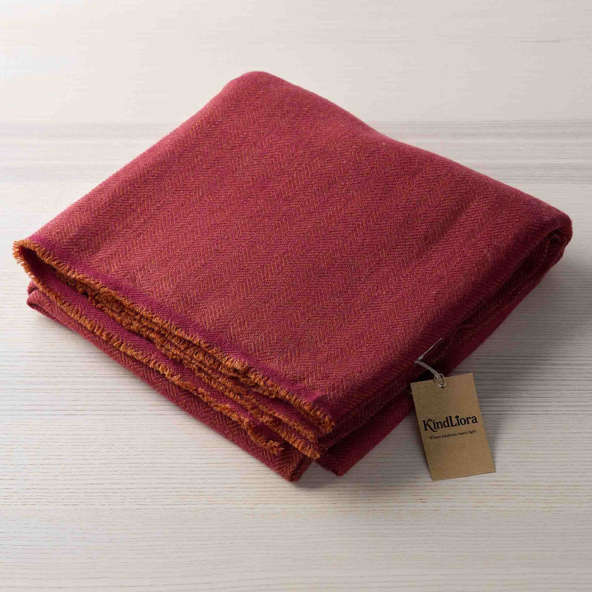 Throw – Rust Red