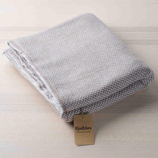 Throw – Dark Camel