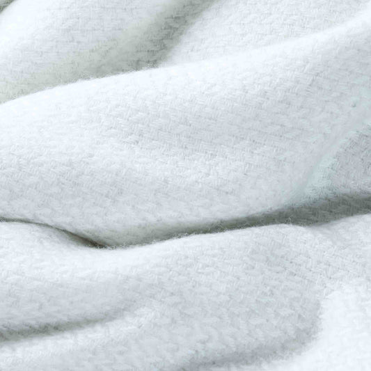 Throw – Ivory Plain