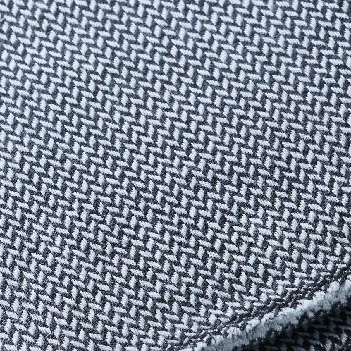 Throw – Black Beige