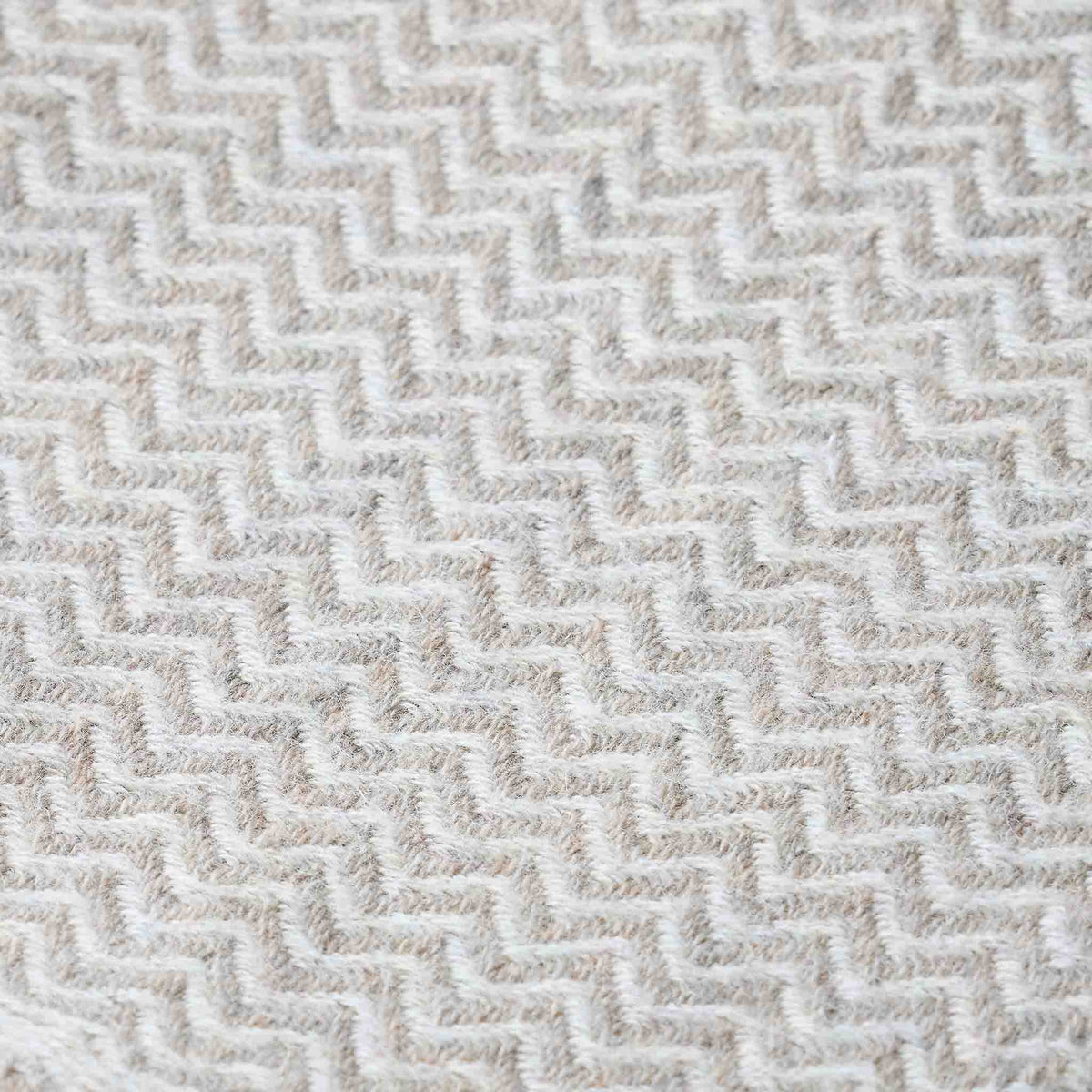 Throw – Camel Wave IV