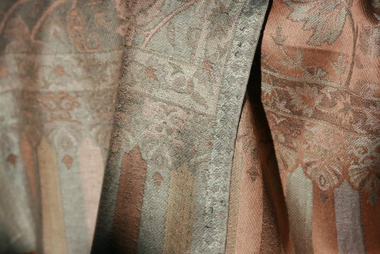 Cashmere Silk Jacquard Wrap – Taupe Paisley – Taupe Steel Gold